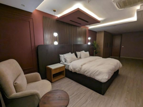 Two Bed Apartment -GoldCrest Mall & Residency